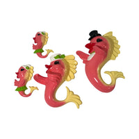 Load image into Gallery viewer, Vintage Chalkware Anthropomorphic Fish Family Wall Plaques (4 Piece Set)
