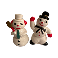 Load image into Gallery viewer, Vintage Norcrest Snowman Salt and Pepper Shakers (Set of 2)
