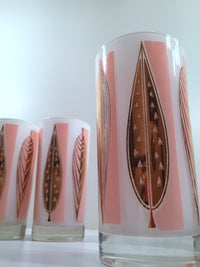 Load image into Gallery viewer, Fred Press - Signed Mid-Century 22-Karat Gold Frosted Pink Leaf Glasses (Set of 4)
