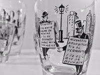 Load image into Gallery viewer, Libbey - Mid-Century &quot;City Life&quot; 7-Piece Cocktail Set (6 Glasses, 1 Shaker)
